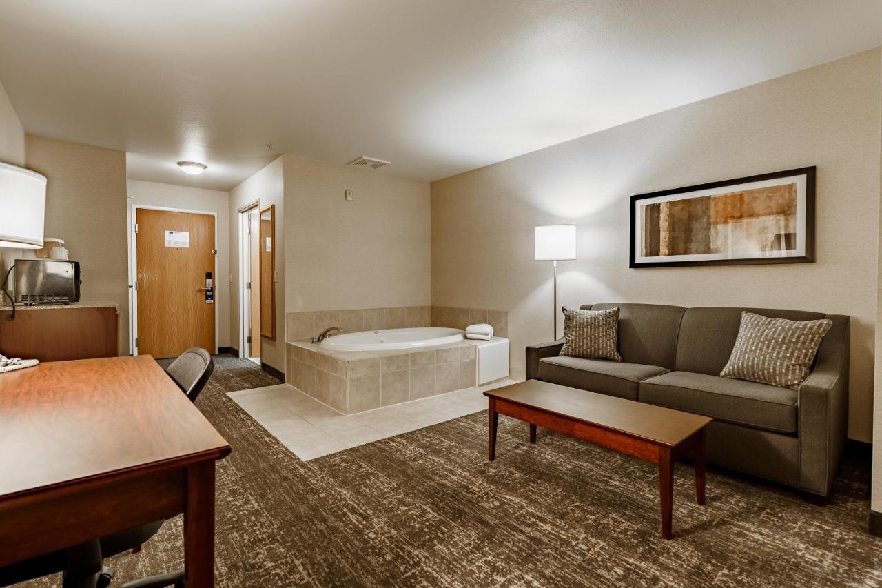 Cobblestone Suites - Ripon Экстерьер фото
