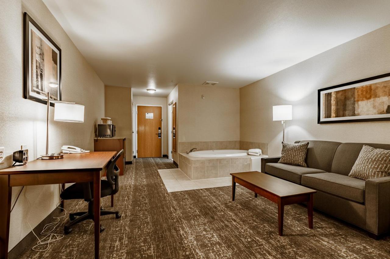 Cobblestone Suites - Ripon Экстерьер фото