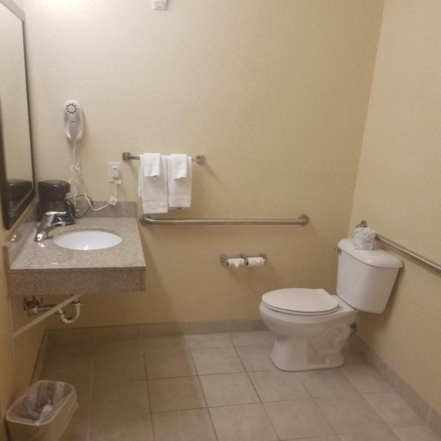 Cobblestone Suites - Ripon Экстерьер фото